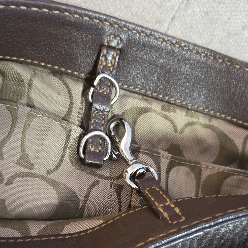 Vintage Coach 5715 Brown HOBO Shoulder Bag Genuine Pebbled Leather - Picture 12 of 12
